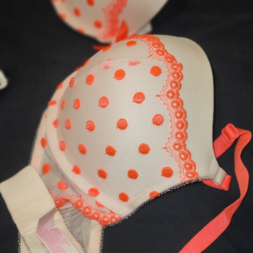 Victoria's Secret bra